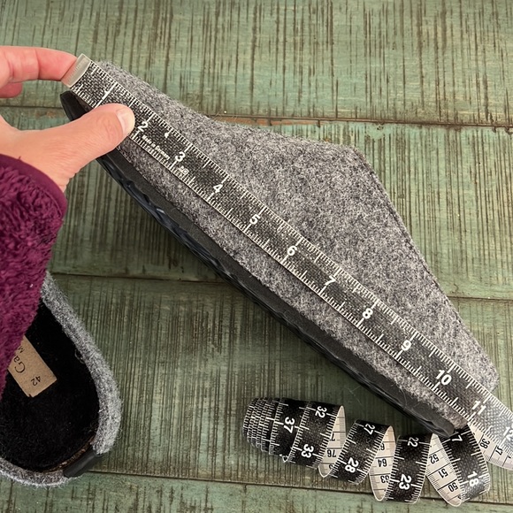 Garnet Hill Men’s Grey One-Mile Wool Slides - Picture 7 of 7